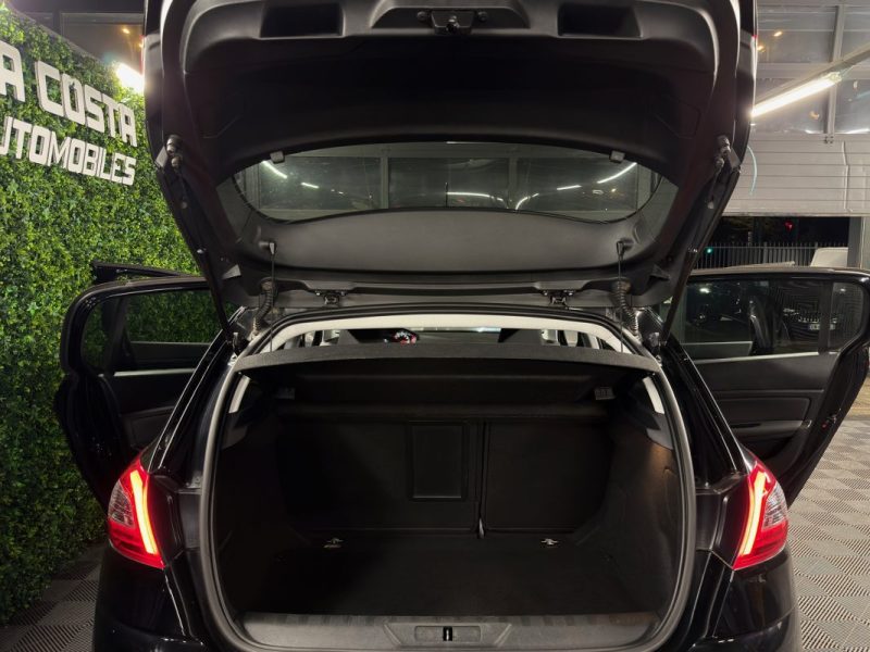 PEUGEOT 308 II PHASE 2 ALLURE 1.2 TURBO 130 Cv APPLE CARPLAY & ANDROID CAMERA RECUL - GARANTIE 1 AN