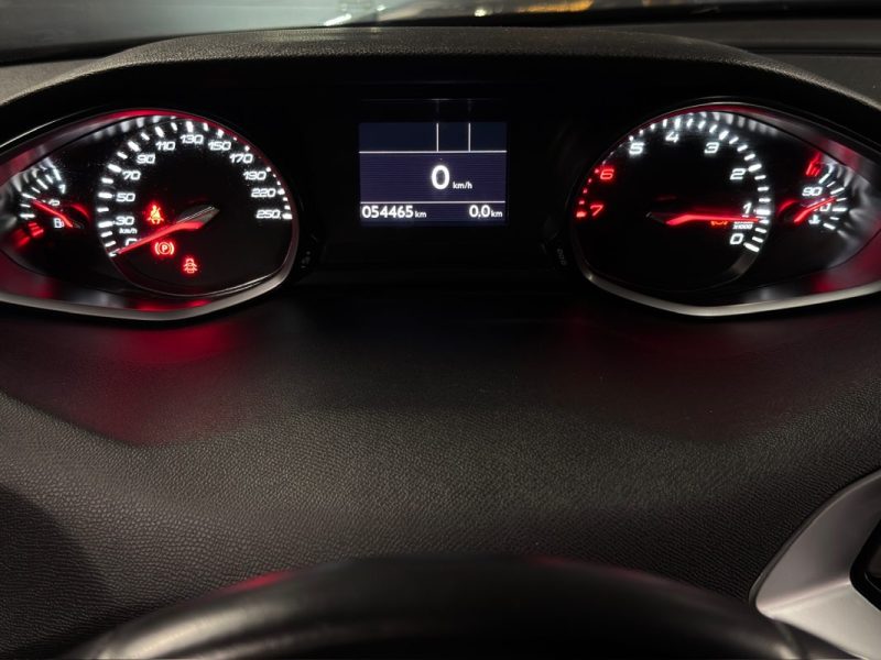 PEUGEOT 308 II PHASE 2 ALLURE 1.2 TURBO 130 Cv APPLE CARPLAY & ANDROID CAMERA RECUL - GARANTIE 1 AN