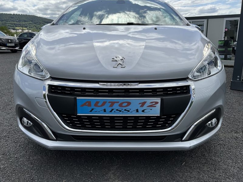 FAIBLE KILOMÉTRAGE, CAMÉRA DE RECUL PEUGEOT 208 1,2 PURETECH 82 CV ALLURE 