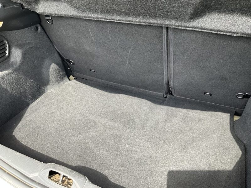 FAIBLE KILOMÉTRAGE, CAMÉRA DE RECUL PEUGEOT 208 1,2 PURETECH 82 CV ALLURE 