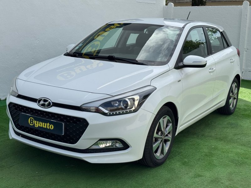 HYUNDAI I20 1.2 84 INTUITIVE PLUS GARANTIE 6 MOIS 2015