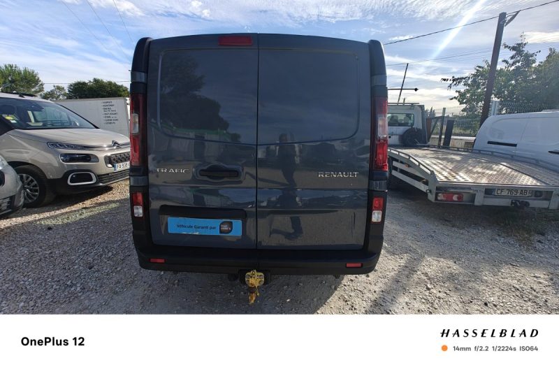 RENAULT TRAFIC III 2.0DCI 150 CH CABINNE APROFONDIE 6 PLACES 2.0 DCI 150(FGML) 2020