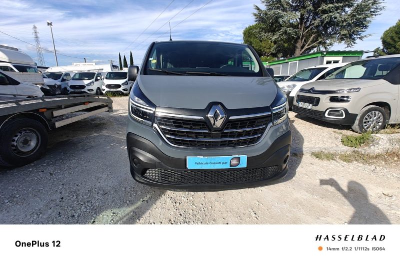 RENAULT TRAFIC III 2.0DCI 150 CH CABINNE APROFONDIE 6 PLACES 2.0 DCI 150(FGML) 2020
