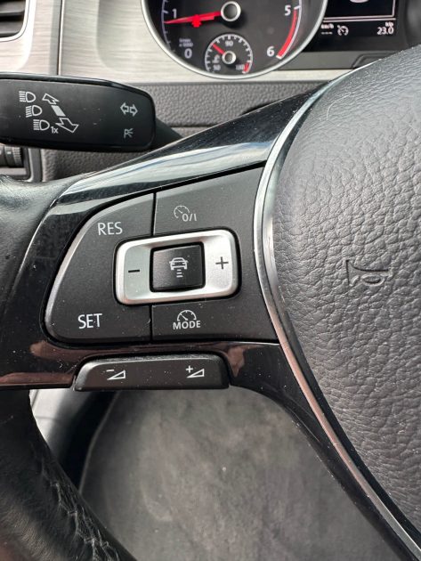 VOLKSWAGEN GOLF VII 1.6 TDI 110 ALLSTAR DSG 2016