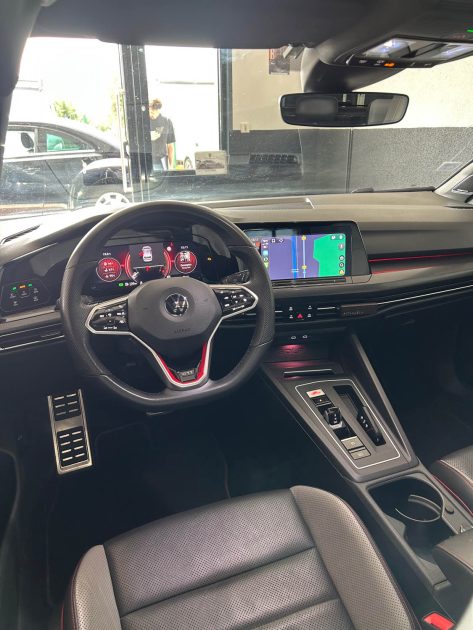 VOLKSWAGEN GOLF 8 GTI 2.0 TSI 245 FULL OPTIONS CATALOGUE