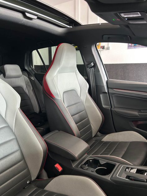 VOLKSWAGEN GOLF 8 GTI 2.0 TSI 245 FULL OPTIONS CATALOGUE