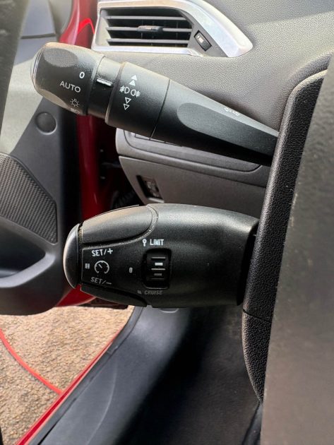 ✅PEUGEOT 208 1.6 HDI 92ch ALLURE✅