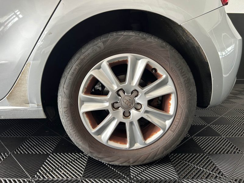 AUDI A1 1.6 TDI 90 AMBIENTE 