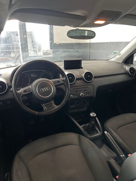 AUDI A1 1.6 TDI 90 AMBIENTE 
