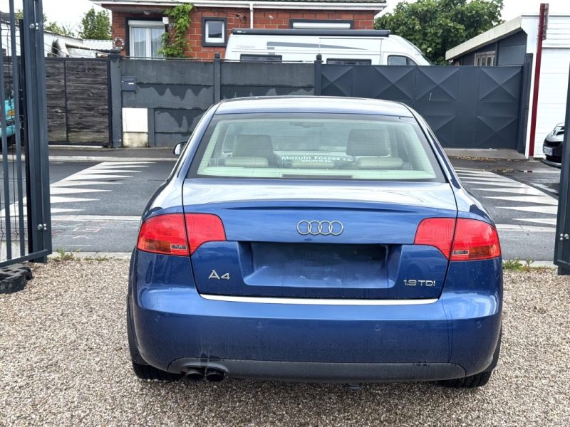 AUDI  A4 B7 1.9 TDI 115CV 