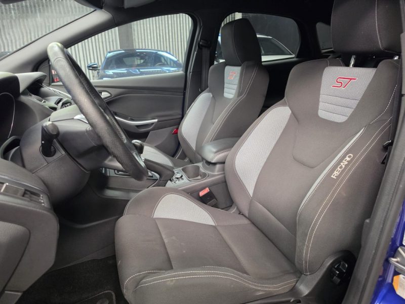 FORD FOCUS 2.0 250 ST*RECARO*XENON*