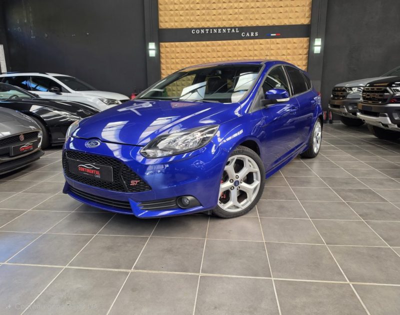 FORD FOCUS 2.0 250 ST*RECARO*XENON*