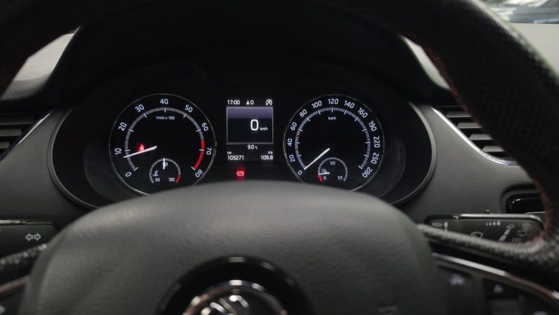 SKODA OCTAVIA COMBI RS 2.0 TSI 220*CUIR*XENON*BVM6* 2016