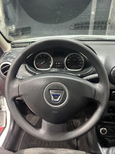 DACIA DUSTER 1.5 DCI 90 AMBIANCE 4X4, 1Ere Main, Boule Attelage, Entretien chez DACIA Garantie, 2013