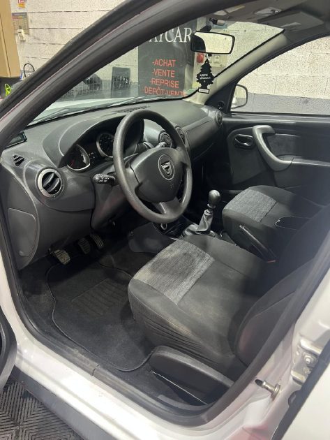 DACIA DUSTER 1.5 DCI 90 AMBIANCE 4X4, 1Ere Main, Boule Attelage, Entretien chez DACIA Garantie, 2013