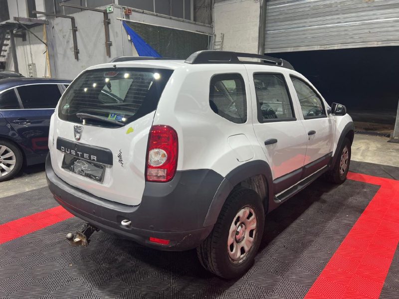 DACIA DUSTER 1.5 DCI 90 AMBIANCE 4X4, 1Ere Main, Boule Attelage, Entretien chez DACIA Garantie, 2013