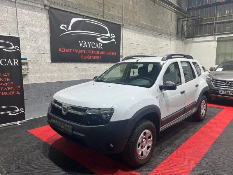 DACIA DUSTER 1.5 DCI 90 AMBIANCE 4X4, 1Ere Main, Boule Attelage, Entretien chez DACIA Garantie, 2013