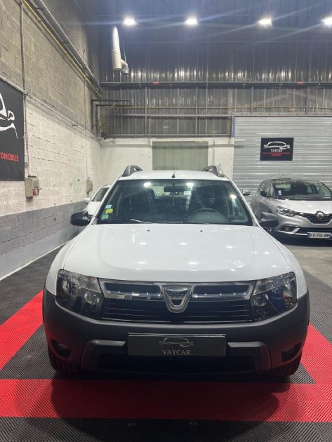 DACIA DUSTER 1.5 DCI 90 AMBIANCE 4X4, 1Ere Main, Boule Attelage, Entretien chez DACIA Garantie, 2013