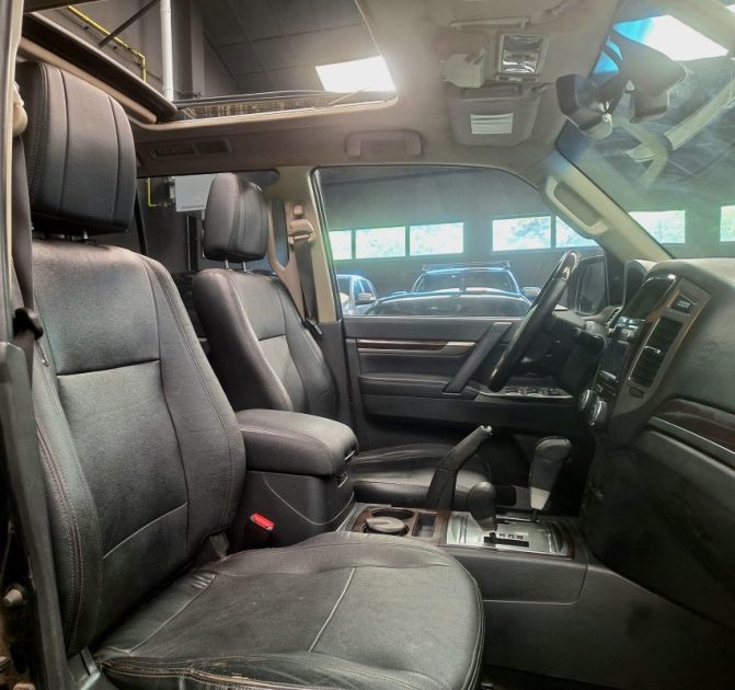 MITSUBISHI PAJERO MITSUBISHI PAJERO 3.2 DI-D BVA*1° MAIN*CUIR*TOIT*GPS*XENON*