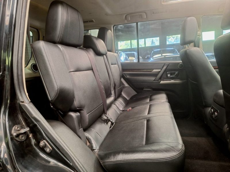 MITSUBISHI PAJERO MITSUBISHI PAJERO 3.2 DI-D BVA*1° MAIN*CUIR*TOIT*GPS*XENON*