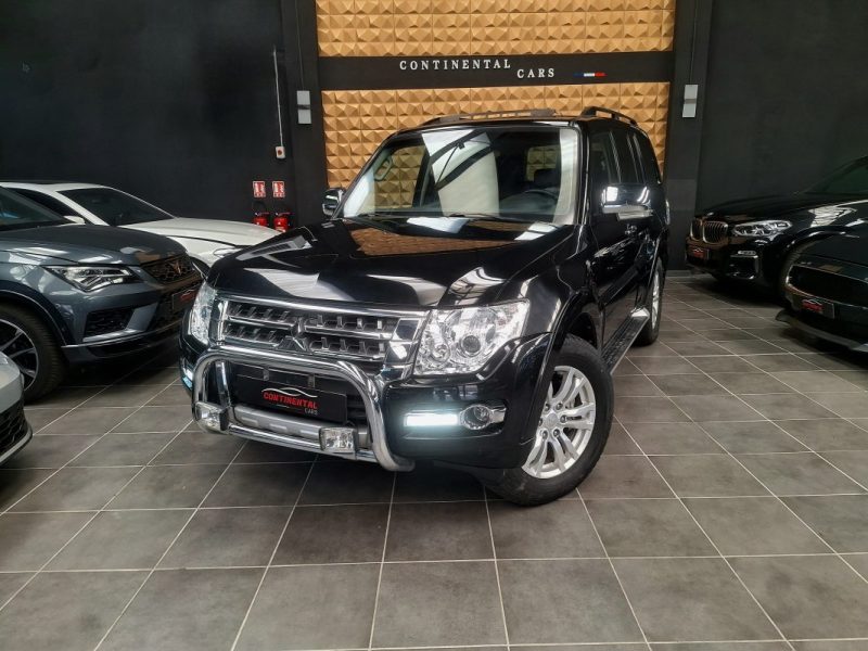 MITSUBISHI PAJERO MITSUBISHI PAJERO 3.2 DI-D BVA*1° MAIN*CUIR*TOIT*GPS*XENON*