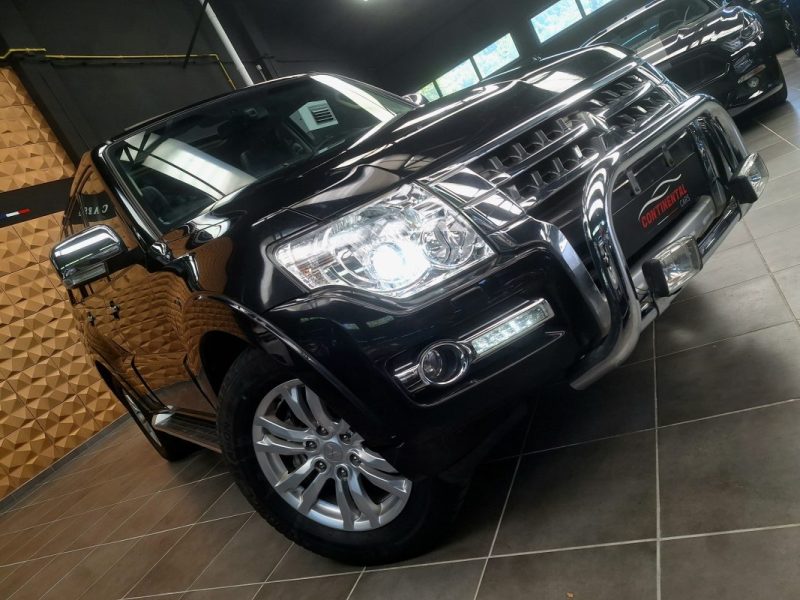 MITSUBISHI PAJERO MITSUBISHI PAJERO 3.2 DI-D BVA*1° MAIN*CUIR*TOIT*GPS*XENON*