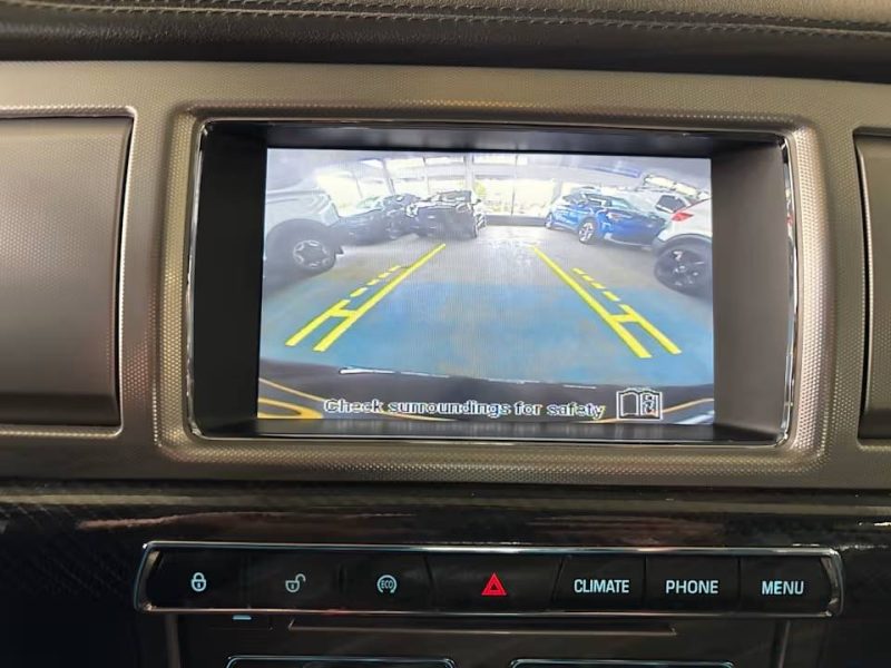JAGUAR XF 2.2 D 200 BVA8*CUIR*GPS*XENON*CAMERA*