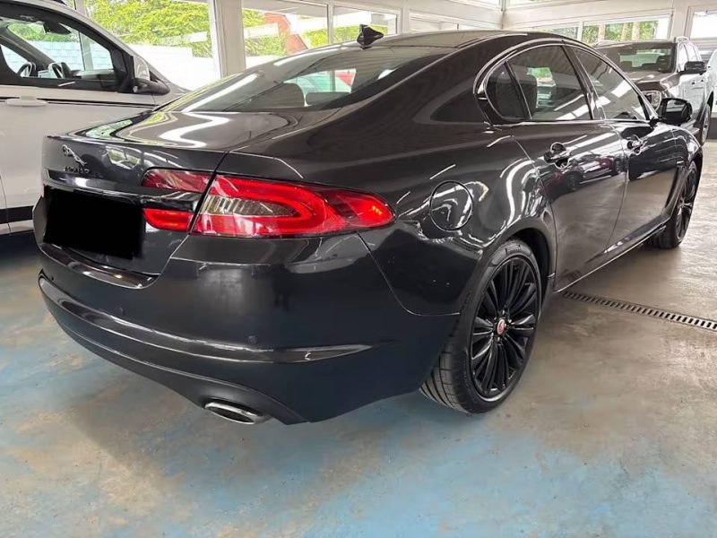 JAGUAR XF 2.2 D 200 BVA8*CUIR*GPS*XENON*CAMERA*