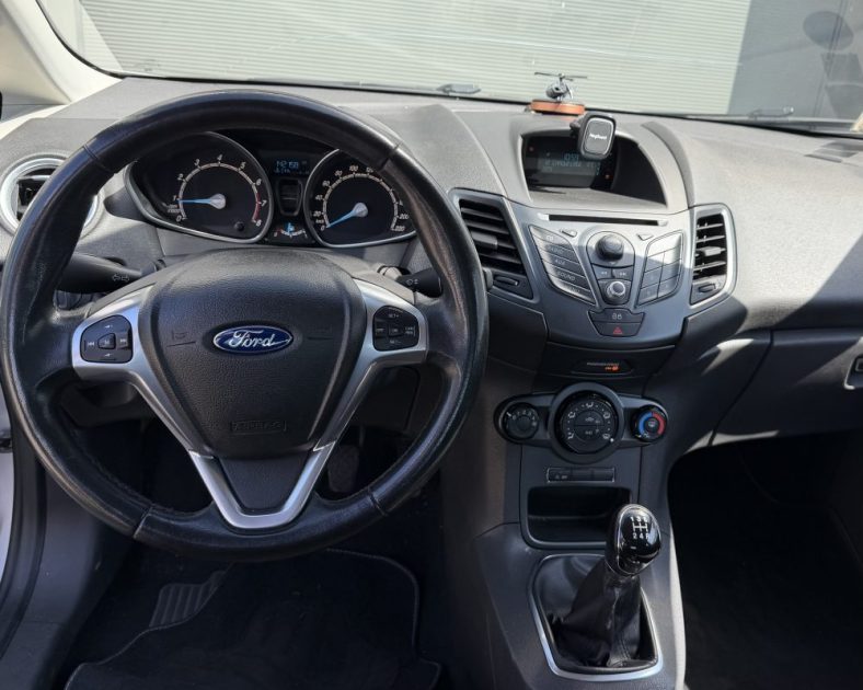 FORD FIESTA VI 1.0 ECOBOOST - Carrosserie Impecable - ENTRETIENT COMPLET