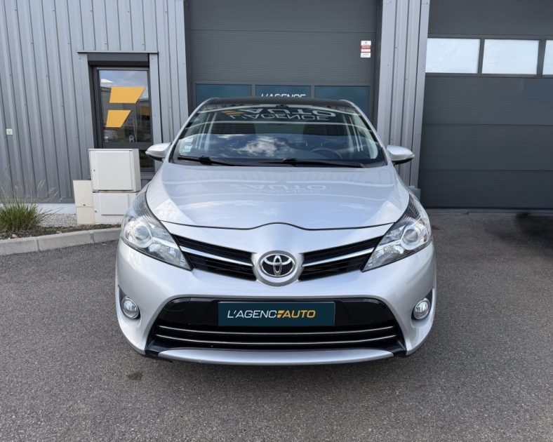 Toyota Verso - 7 Places - 112ch – Toit panoramique – ENTRETIEN COMPLET