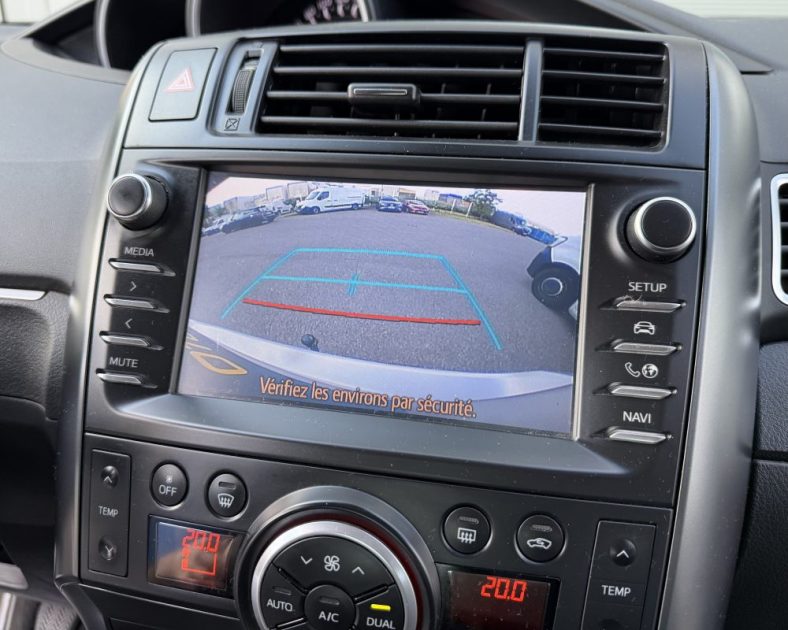 Toyota Verso - 7 Places - 112ch – Toit panoramique – ENTRETIEN COMPLET