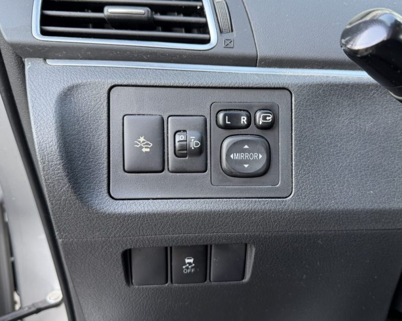 Toyota Verso - 7 Places - 112ch – Toit panoramique – ENTRETIEN COMPLET