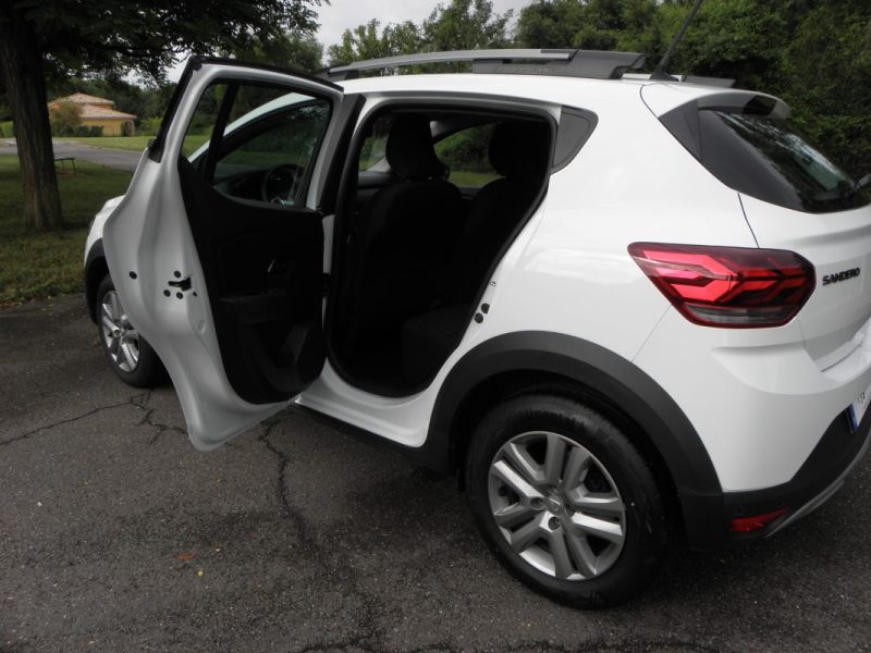 DACIA SANDERO  1.0 TCE STEPWAY COMFORT/ 5CV 2022