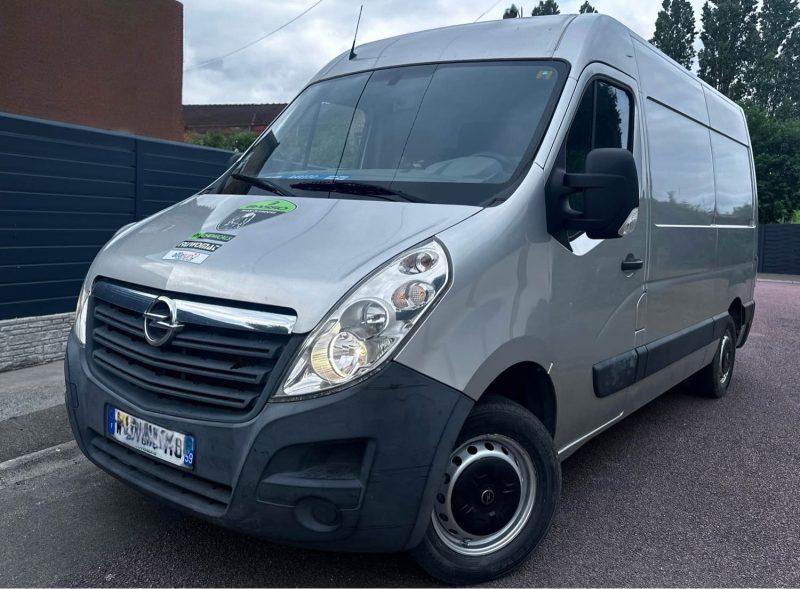 1er main OPEL MOVANO 2.5 CDTI 80 CH – 1ÈRE MAIN – CLIMATISATION – 226 643 KM