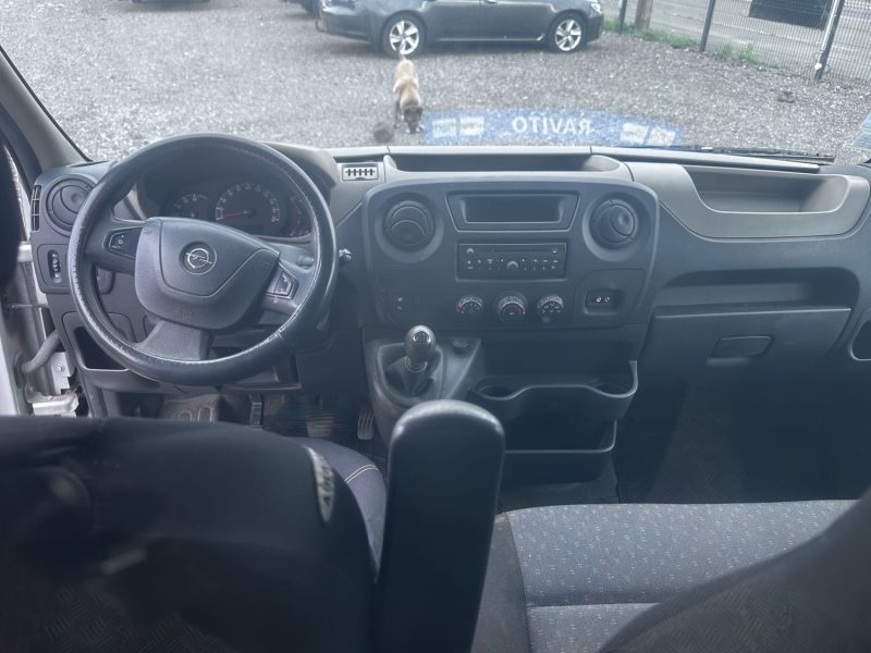 1er main OPEL MOVANO 2.5 CDTI 80 CH – 1ÈRE MAIN – CLIMATISATION – 226 643 KM