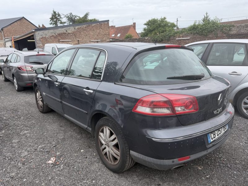 RENAULT VEL SATIS 2.0 DCI MARCHAND OU EXPORT