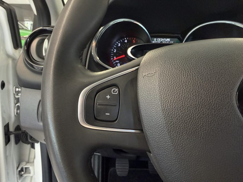 RENAULT CLIO IV 1.5 dCi 90 ch E6C Business - CARPLAY