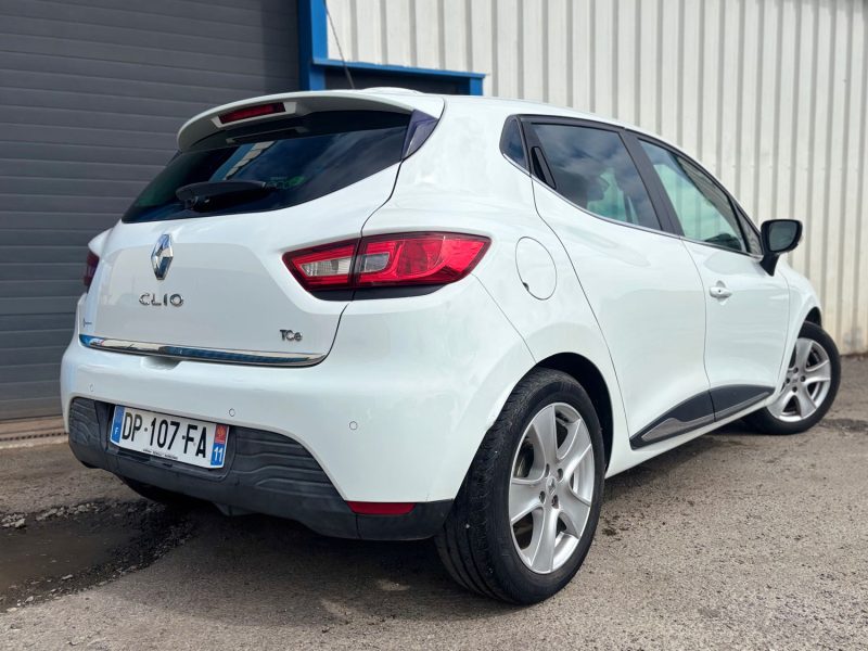 RENAULT CLIO IV TCE 90 GRAPHITE 2015