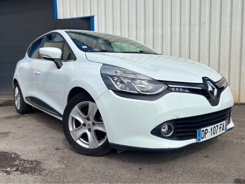 RENAULT CLIO IV TCE 90 GRAPHITE 2015