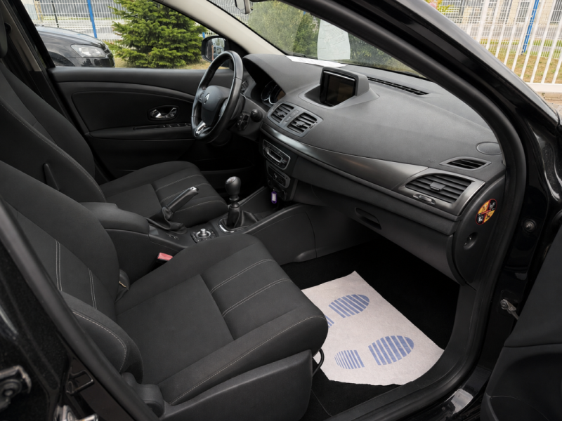 RENAULT MEGANE III 1.5 dCi 110ch Expression - Garantie