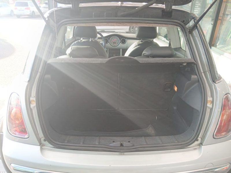 MINI MINI 1.6I (R50/R53) 115CH 2002