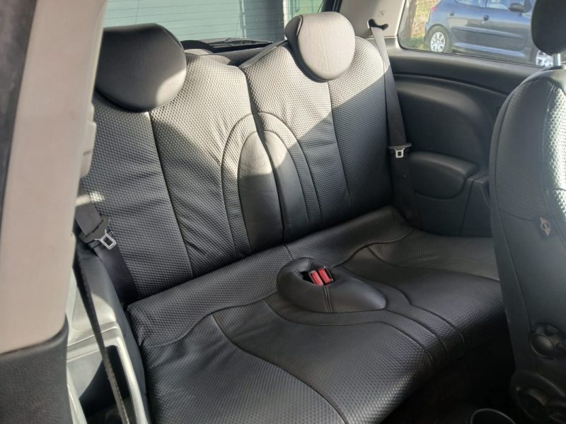 MINI MINI 1.6I (R50/R53) 115CH 2002