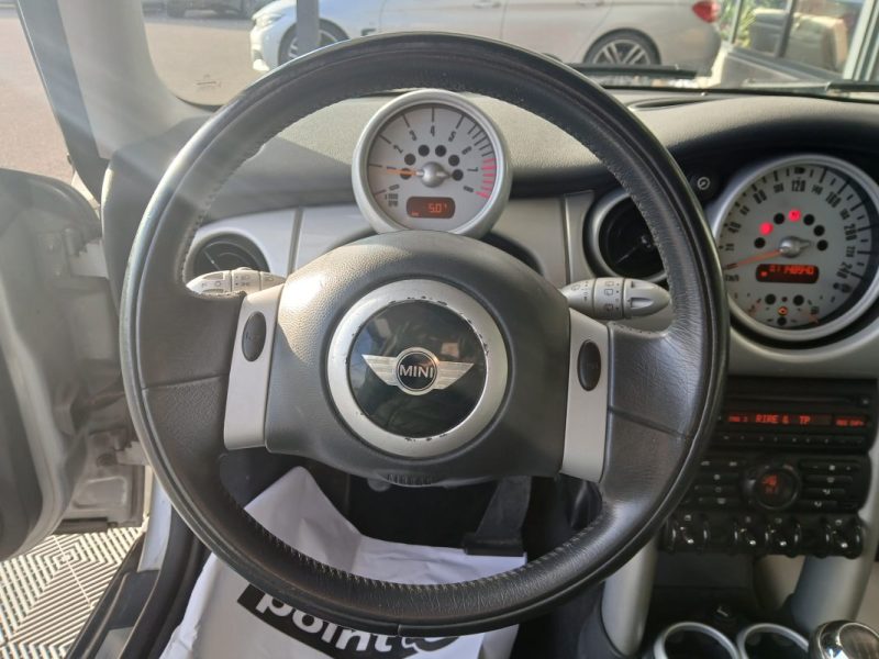 MINI MINI 1.6I (R50/R53) 115CH 2002