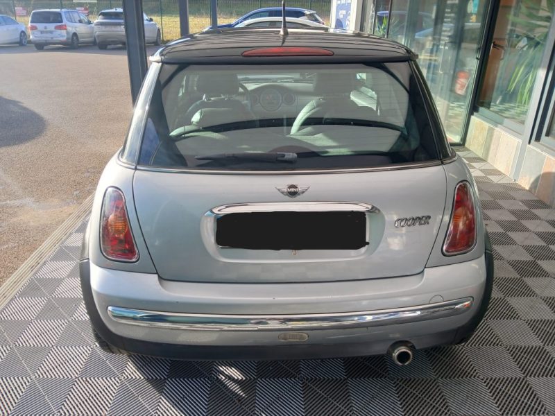 MINI MINI 1.6I (R50/R53) 115CH 2002