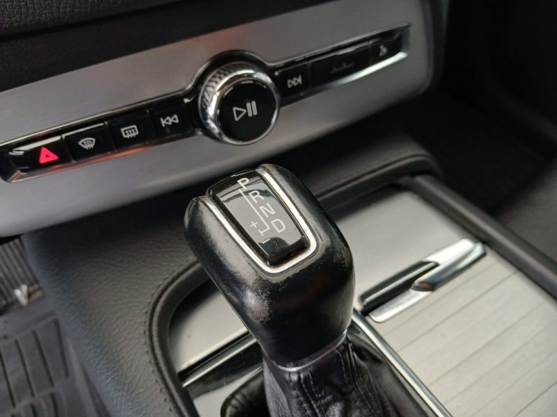VOLVO XC90 2.0 D5  224ch Momentum  7 places  2015