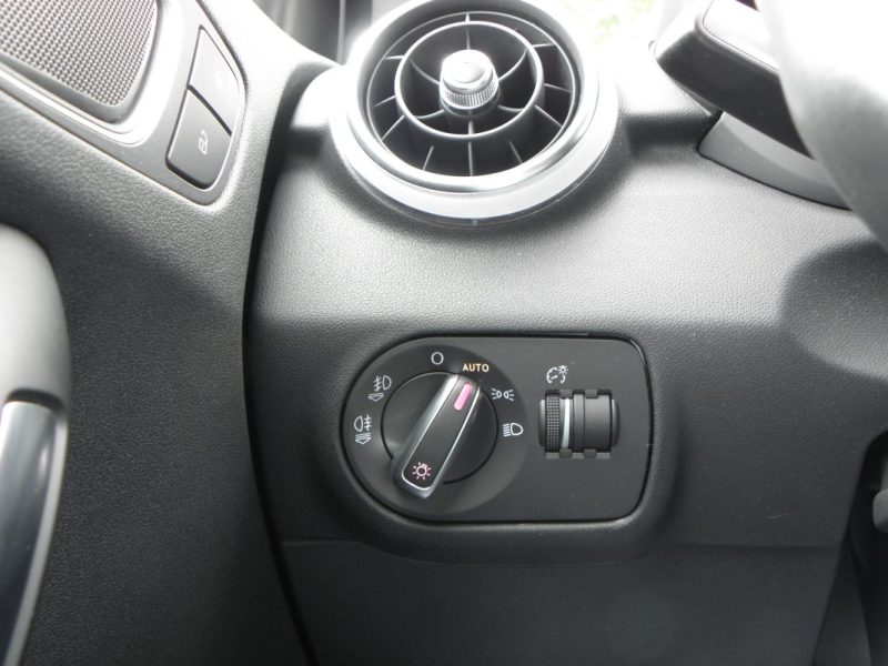 AUDI A1 SPORTBACK 1.0 TFSI 95 CH SPORT / 5CV 2015