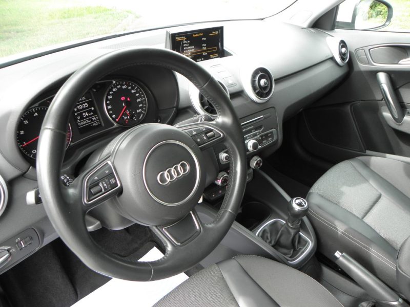 AUDI A1 SPORTBACK 1.0 TFSI 95 CH SPORT / 5CV 2015