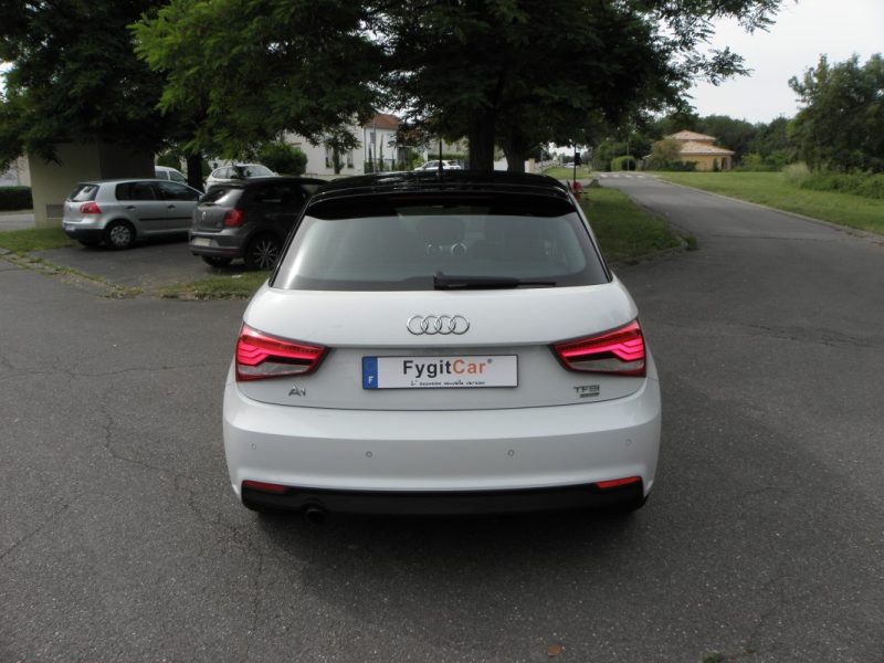 AUDI A1 SPORTBACK 1.0 TFSI 95 CH SPORT / 5CV 2015