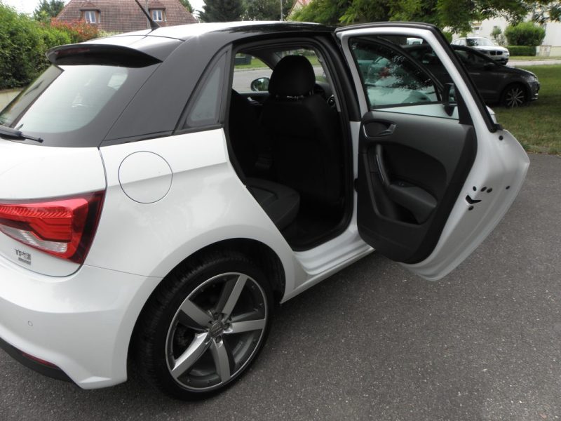 AUDI A1 SPORTBACK 1.0 TFSI 95 CH SPORT / 5CV 2015