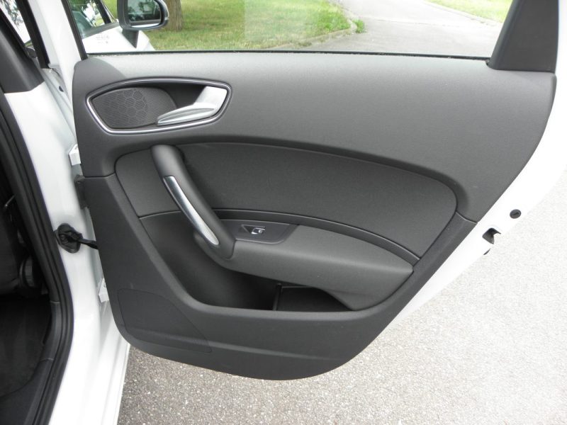 AUDI A1 SPORTBACK 1.0 TFSI 95 CH SPORT / 5CV 2015